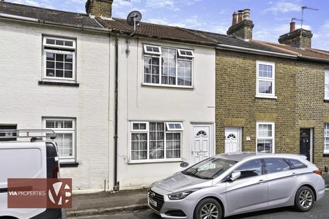 2 bedroom terraced house to rent, North Road, Hoddesdon EN11