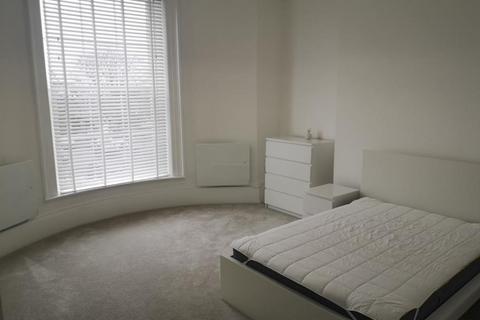 2 bedroom flat to rent, Reading Centre,  Reading,  RG1