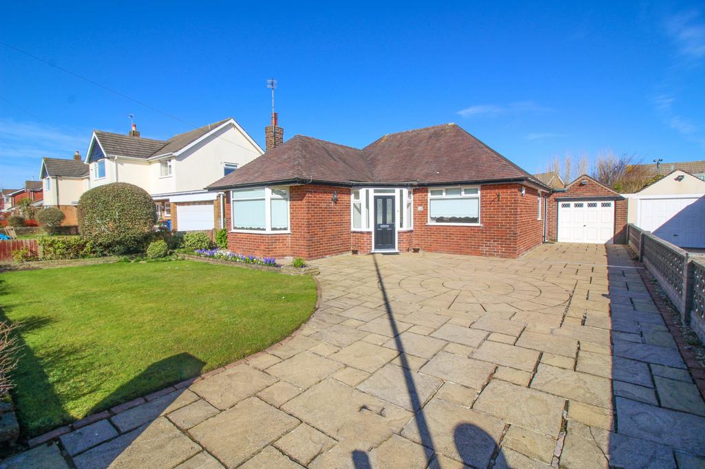 Larkholme Lane, Fleetwood, FY7 2 bed bungalow £185,000