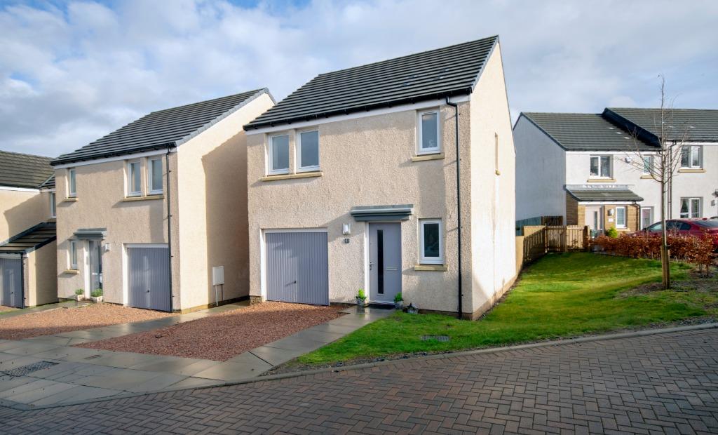 Bell Gardens, Perth, Perthshire, PH2 0TD 3 bed detached house £189,995