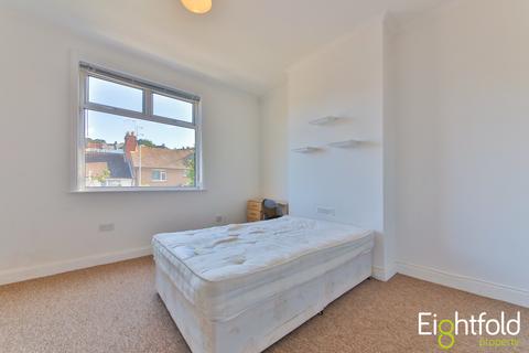 6 bedroom house share to rent - Coombe Road, Brighton