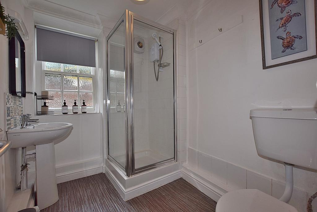 Bathroom 01