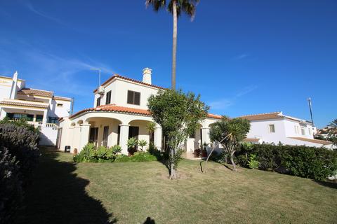 4 bedroom villa, Caliços (albufeira), Albufeira Algarve