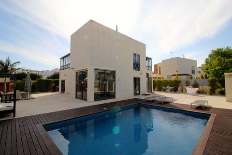 4 bedroom villa, Parque da corcovada (albufeira), Albufeira Algarve