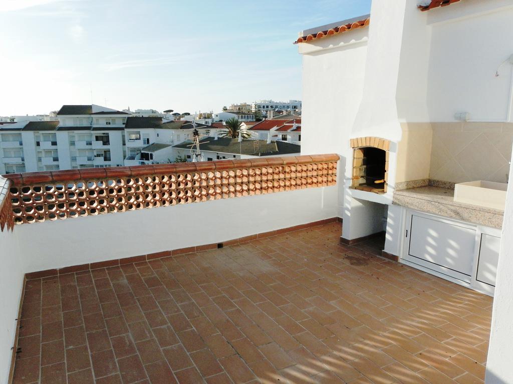 Olhos de água (olhos de água), Albufeira Algarve 2 bed apartment £