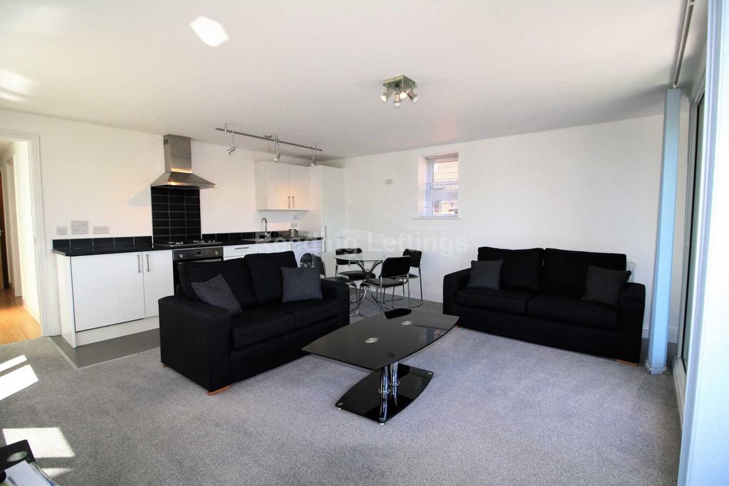 South View Avenue, Caversham 2 bed apartment £1,500 pcm (£346 pw)