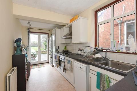 3 bedroom semi-detached house to rent, White Road,  East Oxford,  OX4