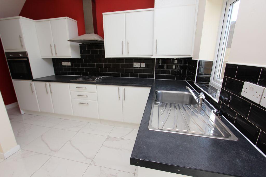 Kitchen 3