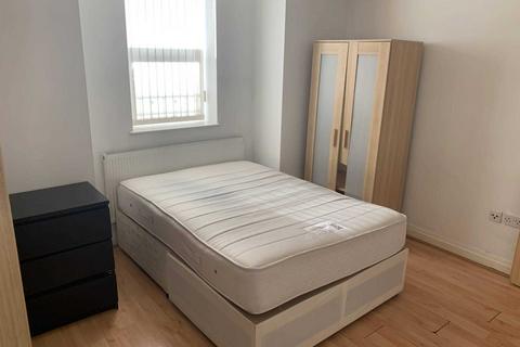 2 bedroom flat to rent, Wilbraham Road, Chorlton Cum Hardy