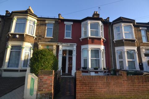 2 bedroom flat to rent, Grove Green Road, Leytonstone