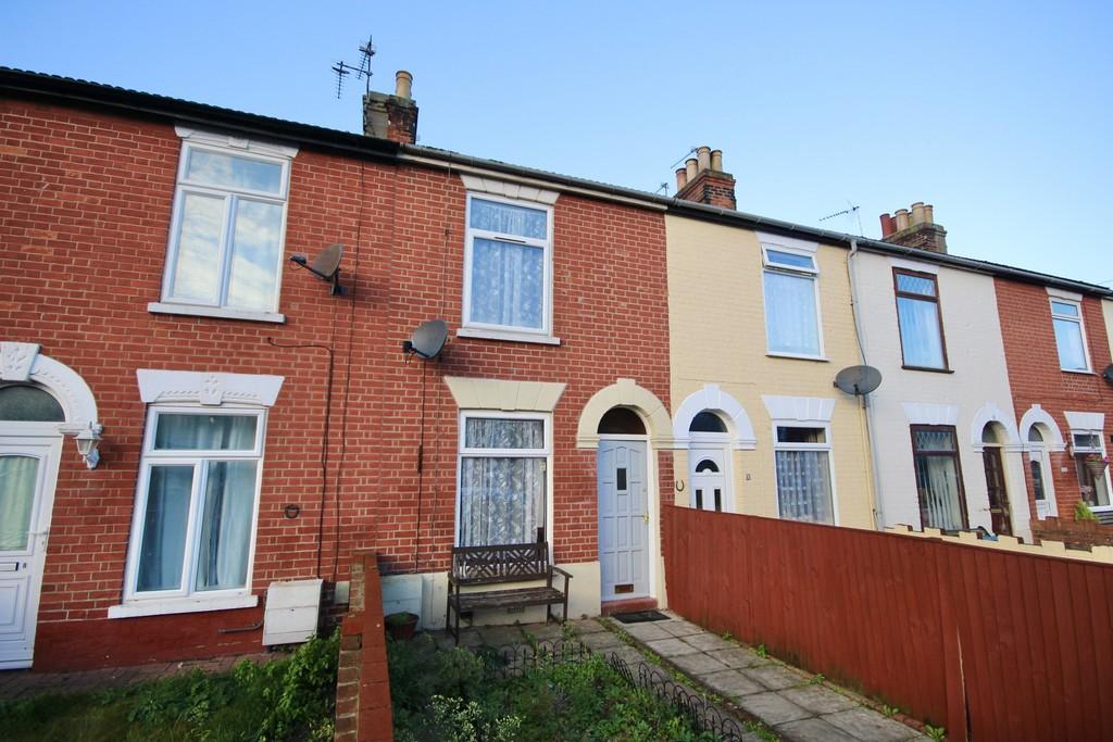 Arundel Road, Great Yarmouth 3 bed terraced house £120,000