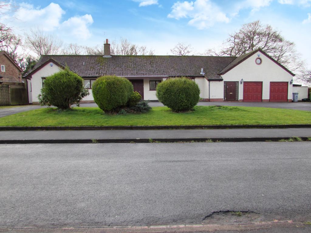Woodside Way, Solihull 2 bed detached bungalow £1,000,000