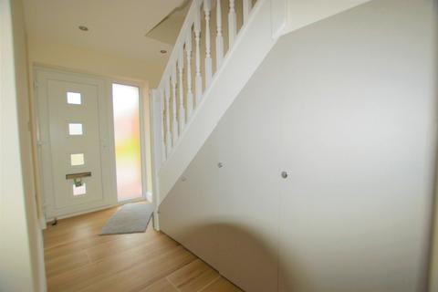 4 bedroom terraced house to rent, Maple Road, Hayes