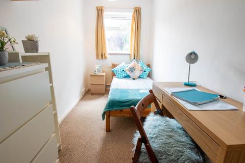 1 bedroom in a house share to rent, River Street, Gillingham, Kent