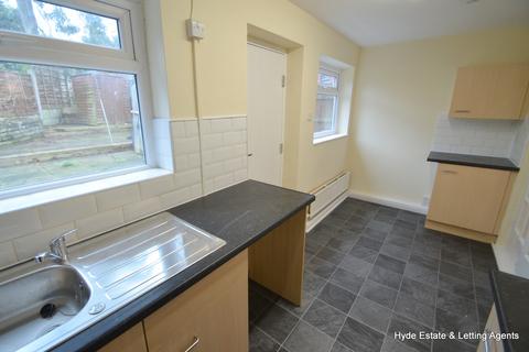 3 bedroom semi-detached house to rent - Newton Heath, Manchester M40