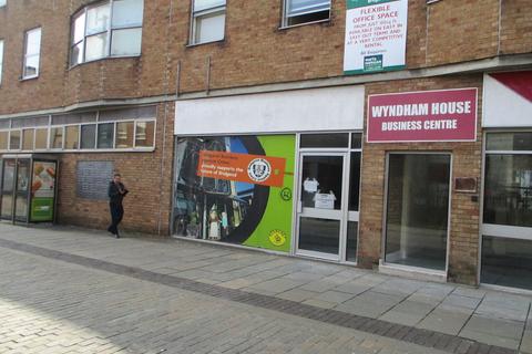 Retail property (high street) to rent - Lock-up Retail/Business Premises, 1 Wyndham Street, Bridgend, CF31 1ED