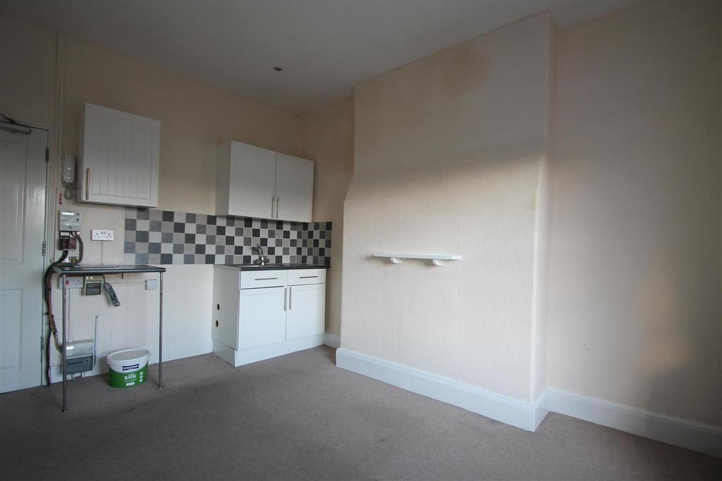 norbury-house-friar-street-1-bed-apartment-595-pcm-137-pw