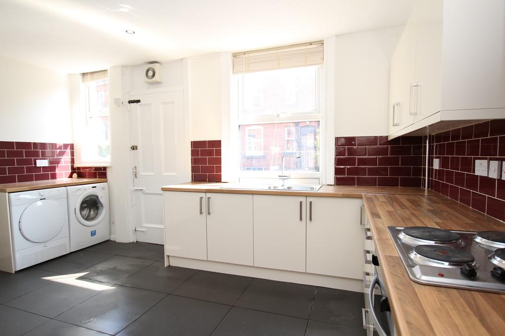 8 Hessle Terrace