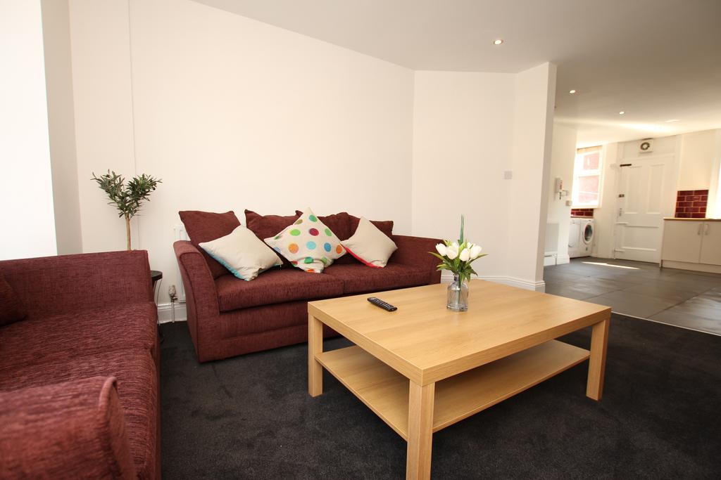 8 Hessle Terrace