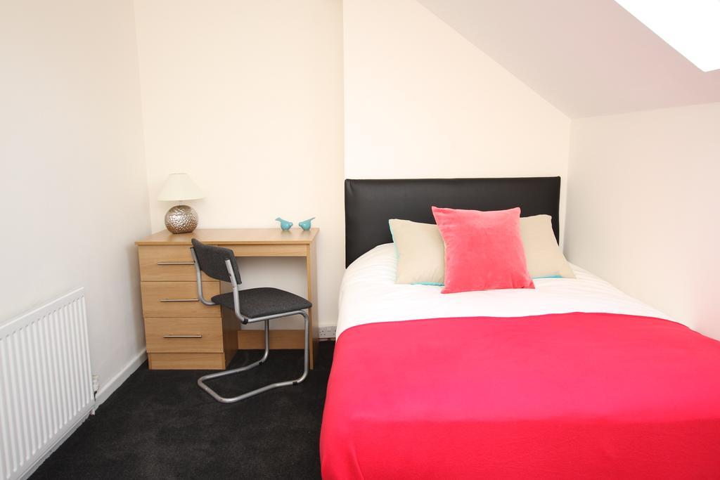 8 Hessle Terrace