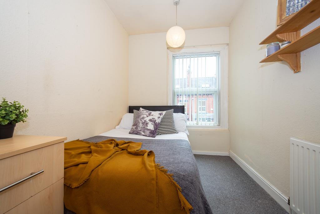 24 Hessle Terrace