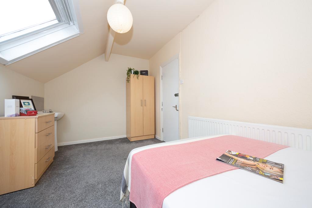 24 Hessle Terrace