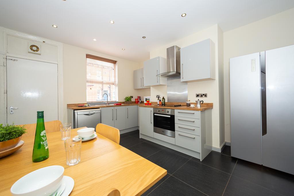 24 Hessle Terrace