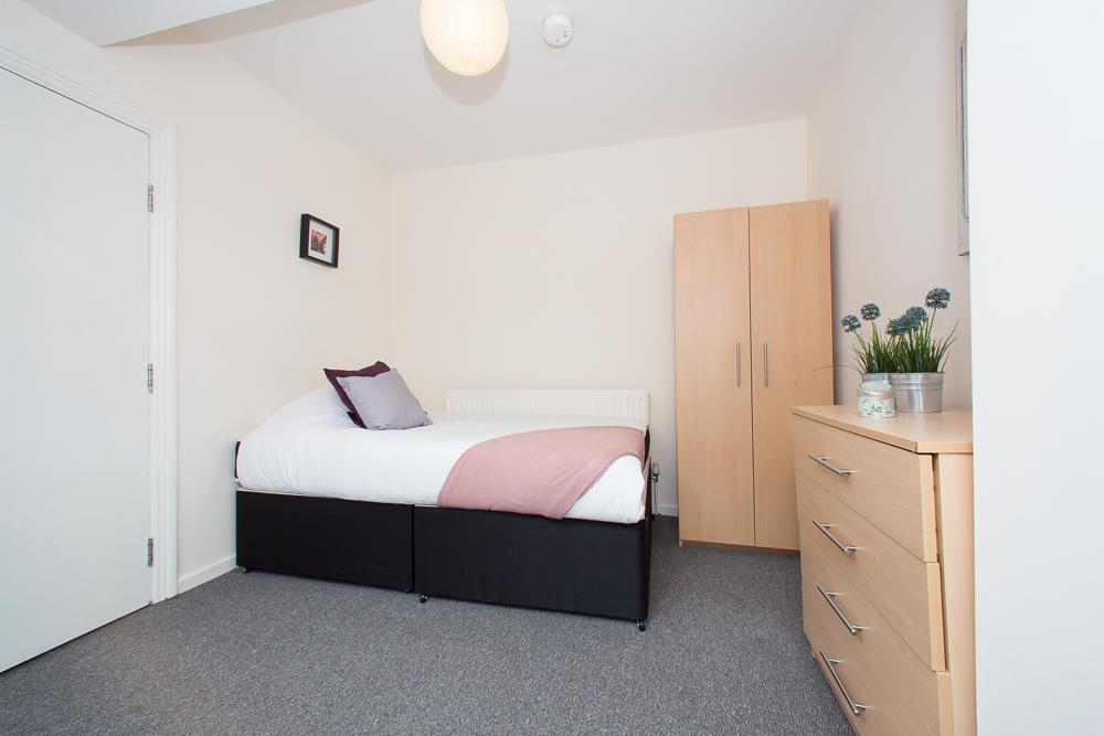 47 Headingley Avenue