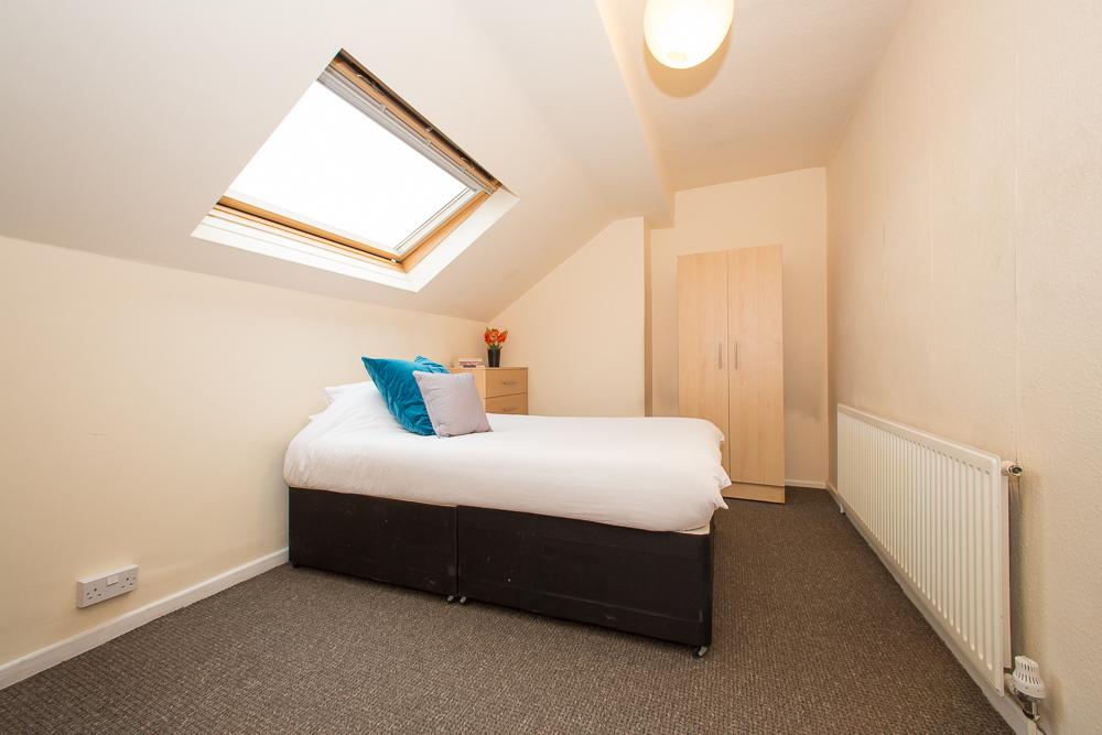 47 Headingley Avenue