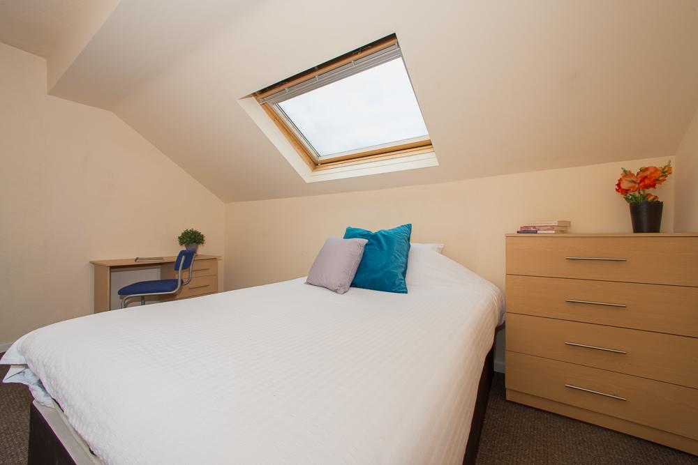 47 Headingley Avenue