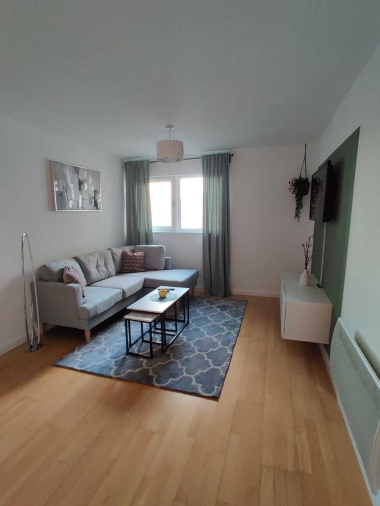 Apartment in Cardiff - View 5
