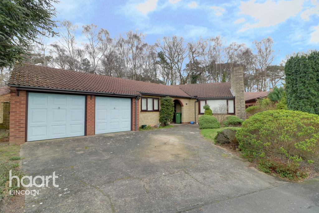 Shearwater Road, Lincoln 5 bed detached bungalow £325,000
