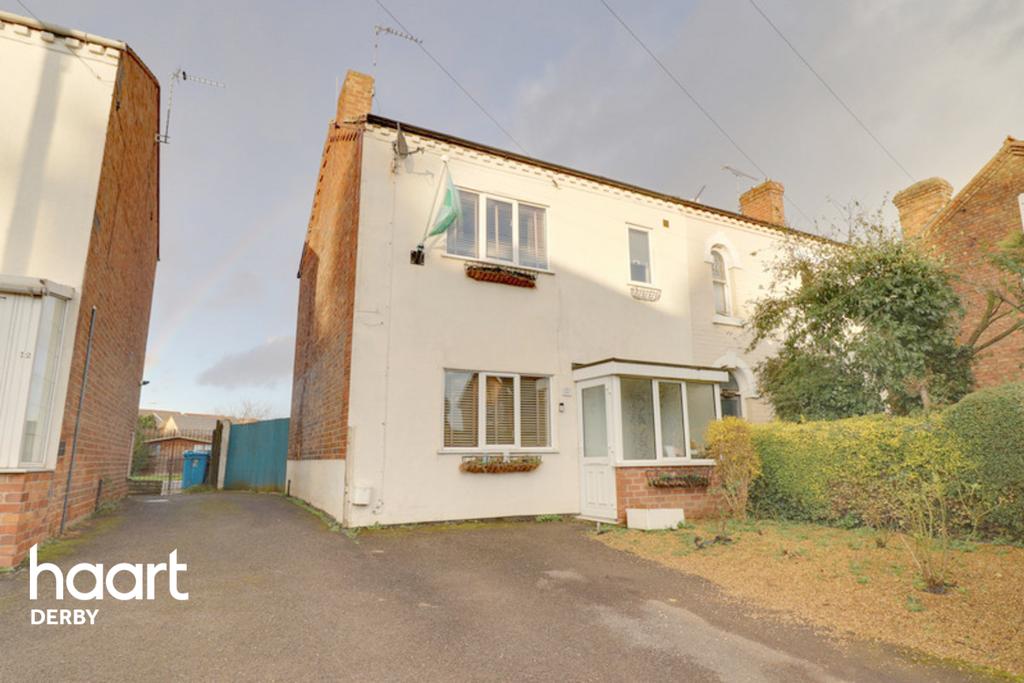 Sawley Road, Draycott 3 bed semidetached house £220,000