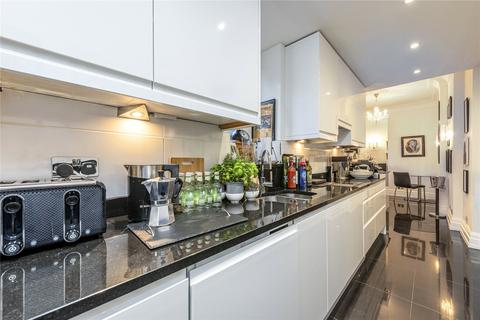 2 bedroom flat for sale, Portland Place, Marylebone, London