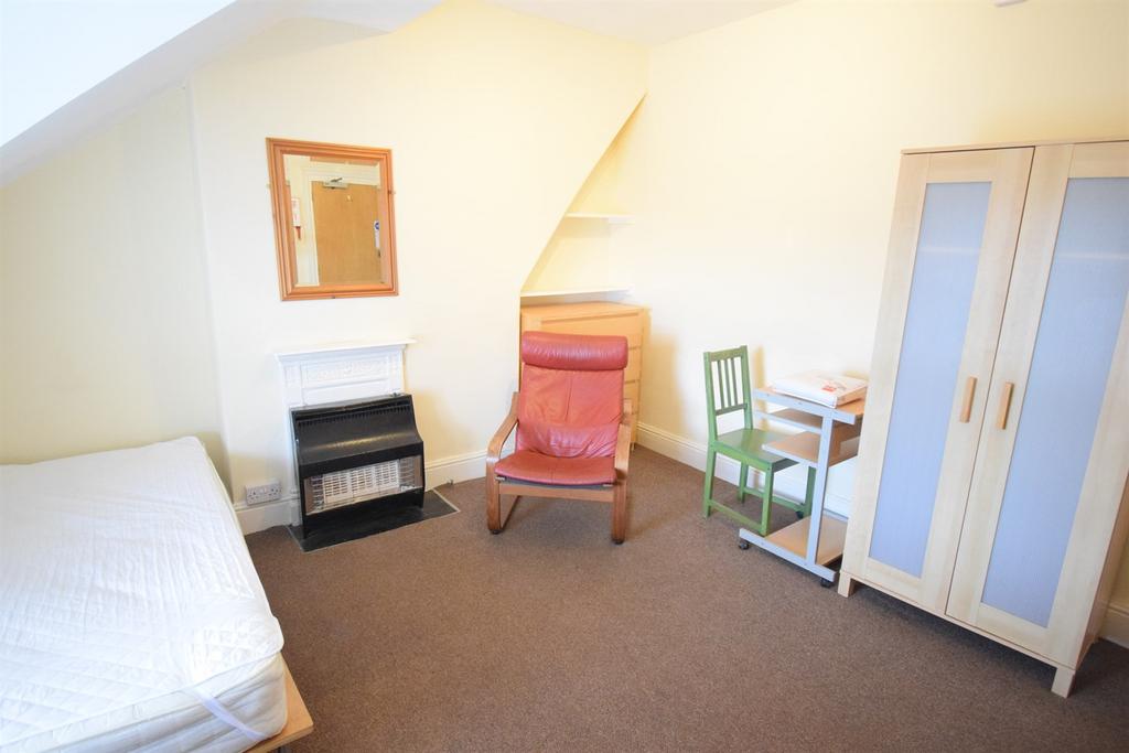 Flat 8