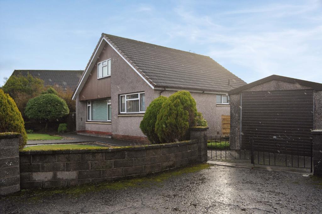 Middleton, Menstrie, Clackmannanshire, FK11 7HD 3 bed detached house