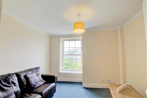 3 bedroom apartment to rent - Bank Street, Dundee