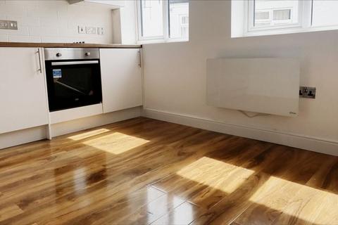 1 bedroom apartment to rent, Ermine Side, Bush Hill Park, Enfield