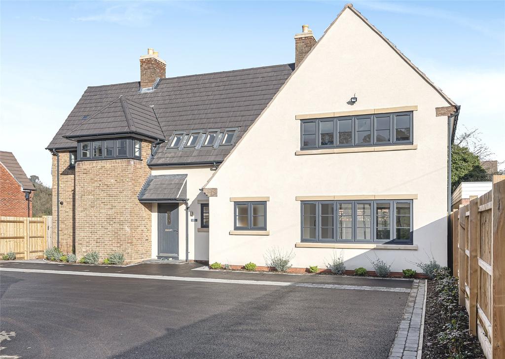 Dark Lane, Kinver, Stourbridge, Staffordshire, DY7 4 bed detached house