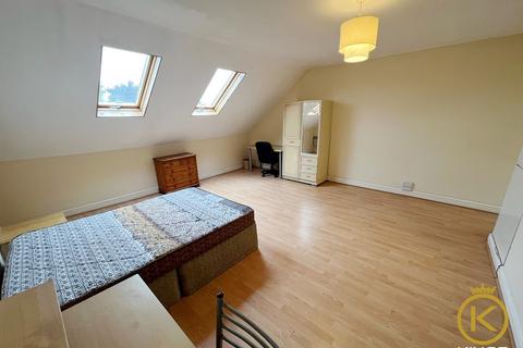 5 bedroom maisonette to rent, Wilberforce Road, Southsea