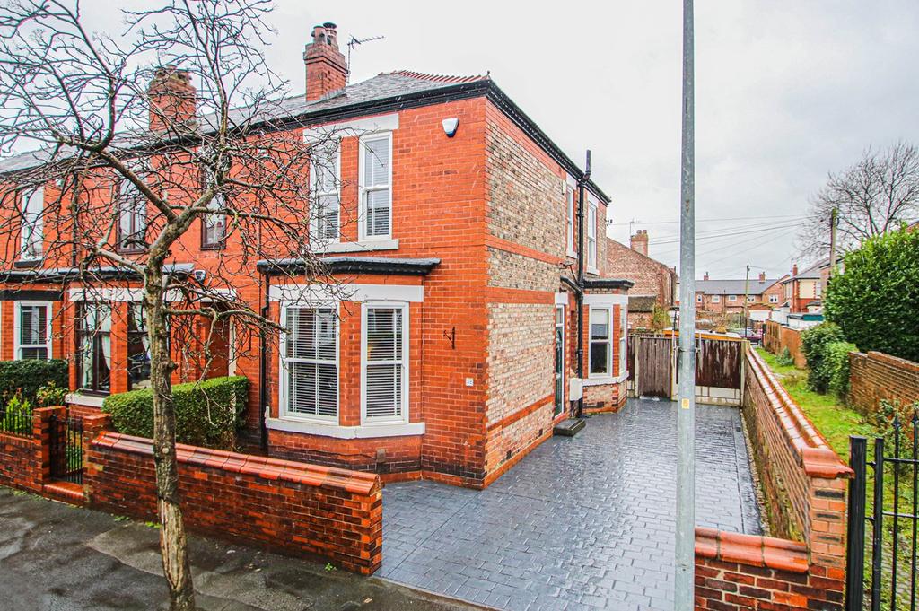 Cecil Road, Eccles, Manchester, M30 3 bed end of terrace house £210,000