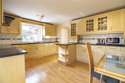 5 bedroom detached house to rent, Arbery Way, Arborfield, Reading, Berkshire, RG2