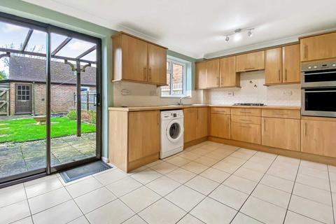 3 bedroom semi-detached house to rent - Marshcroft Lane, Tring