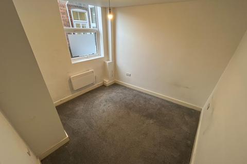 1 bedroom flat to rent, Market Street, Swadlincote, DE11