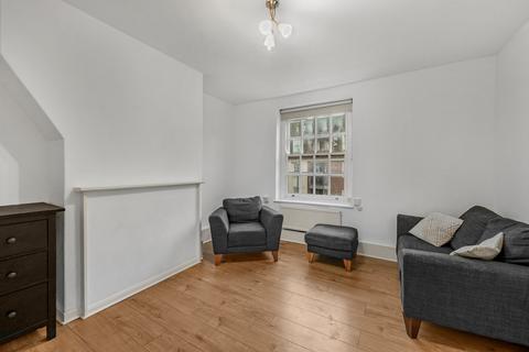 3 bedroom flat to rent, Stanfield House, 12-40 Frampton Street, London