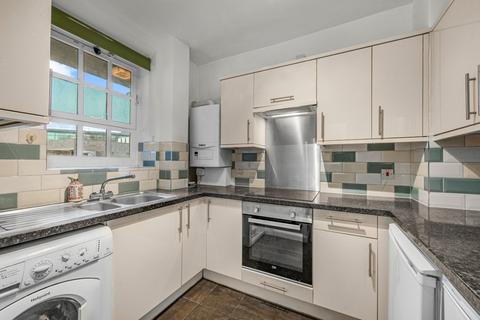 3 bedroom flat to rent, Stanfield House, 12-40 Frampton Street, London