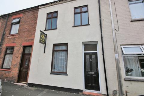 3 bedroom terraced house to rent, Glebe Street, Leigh, WN7 1RQ