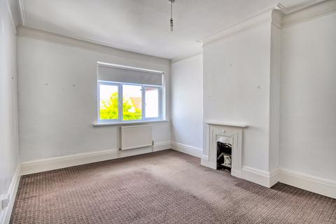 2 bedroom flat for sale, Leigh Hall Road, Essex, SS9