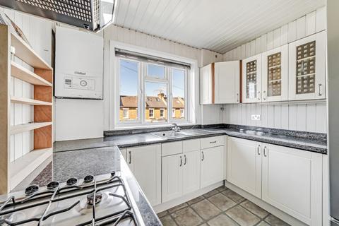 2 bedroom flat to rent, Fraser Street, London