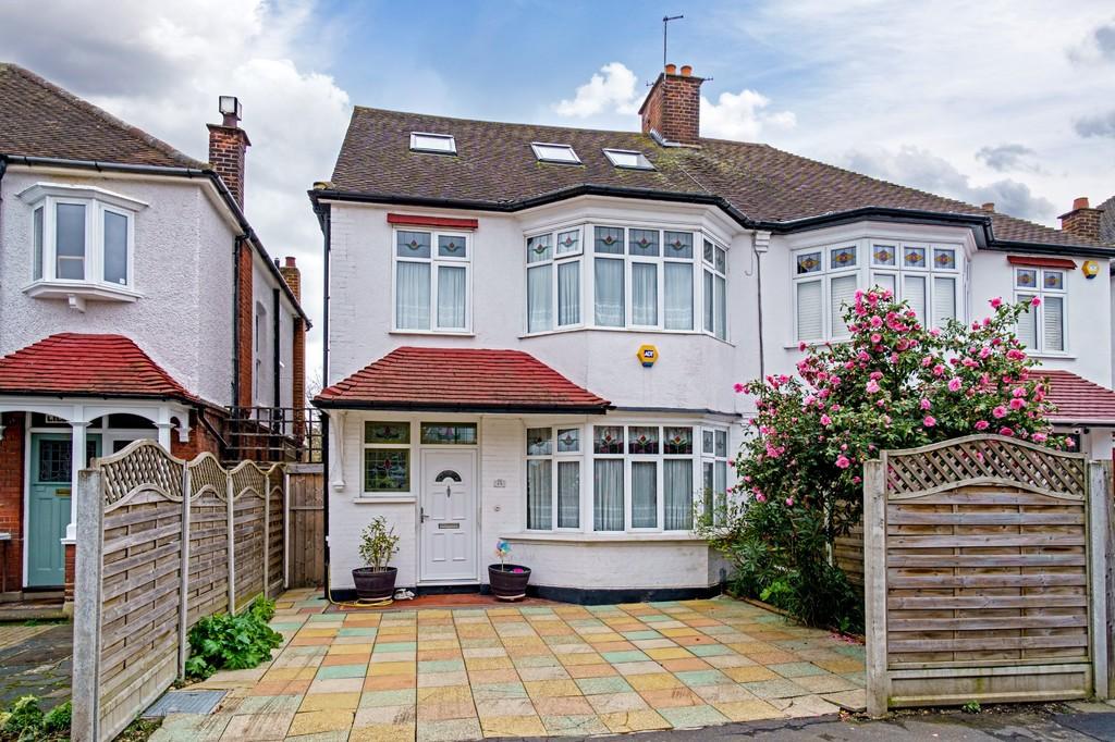 Langley Drive, Wanstead 6 bed semidetached house £1,000,000